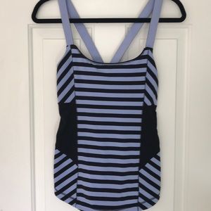 Lululemon workout top